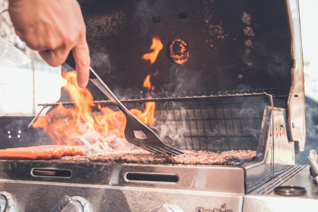 Alfresco Dining Perfected: A Guide to Choosing the Perfect BBQ Grill - Beales department store