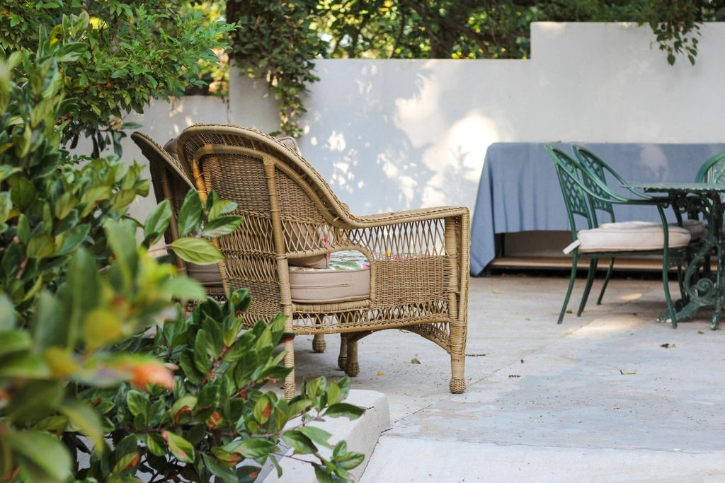 4 Essential Furniture Pieces You Should Have On Your Garden - Beales department store