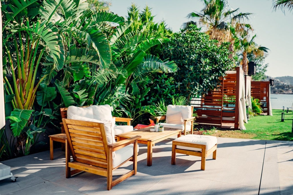 How to Choose the Perfect Garden Furniture:  Create a Comfortable and Functional Outdoor Area - Beales department store