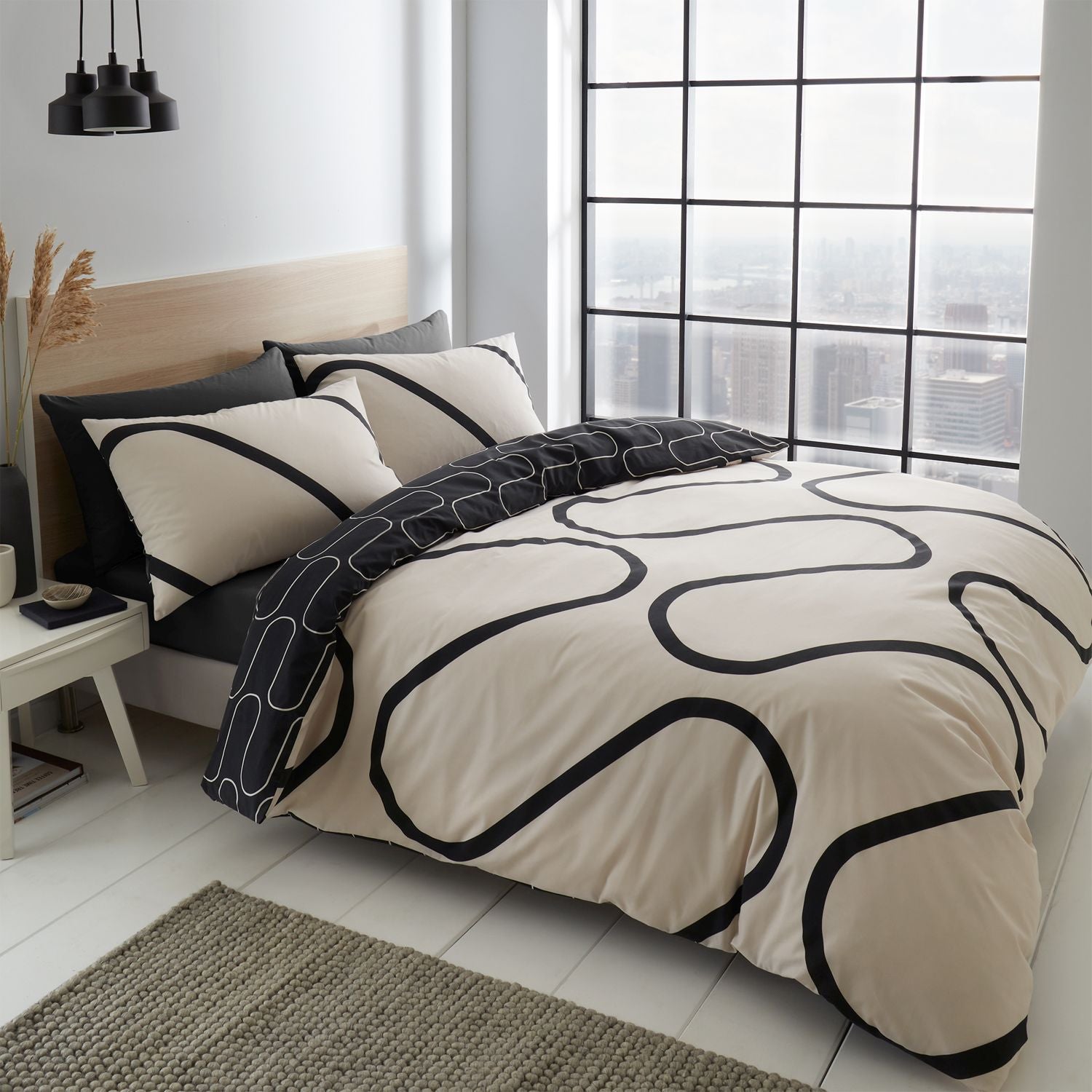 Catherine Lansfield Linear Curve Black Geometric Reversible Duvet Set
