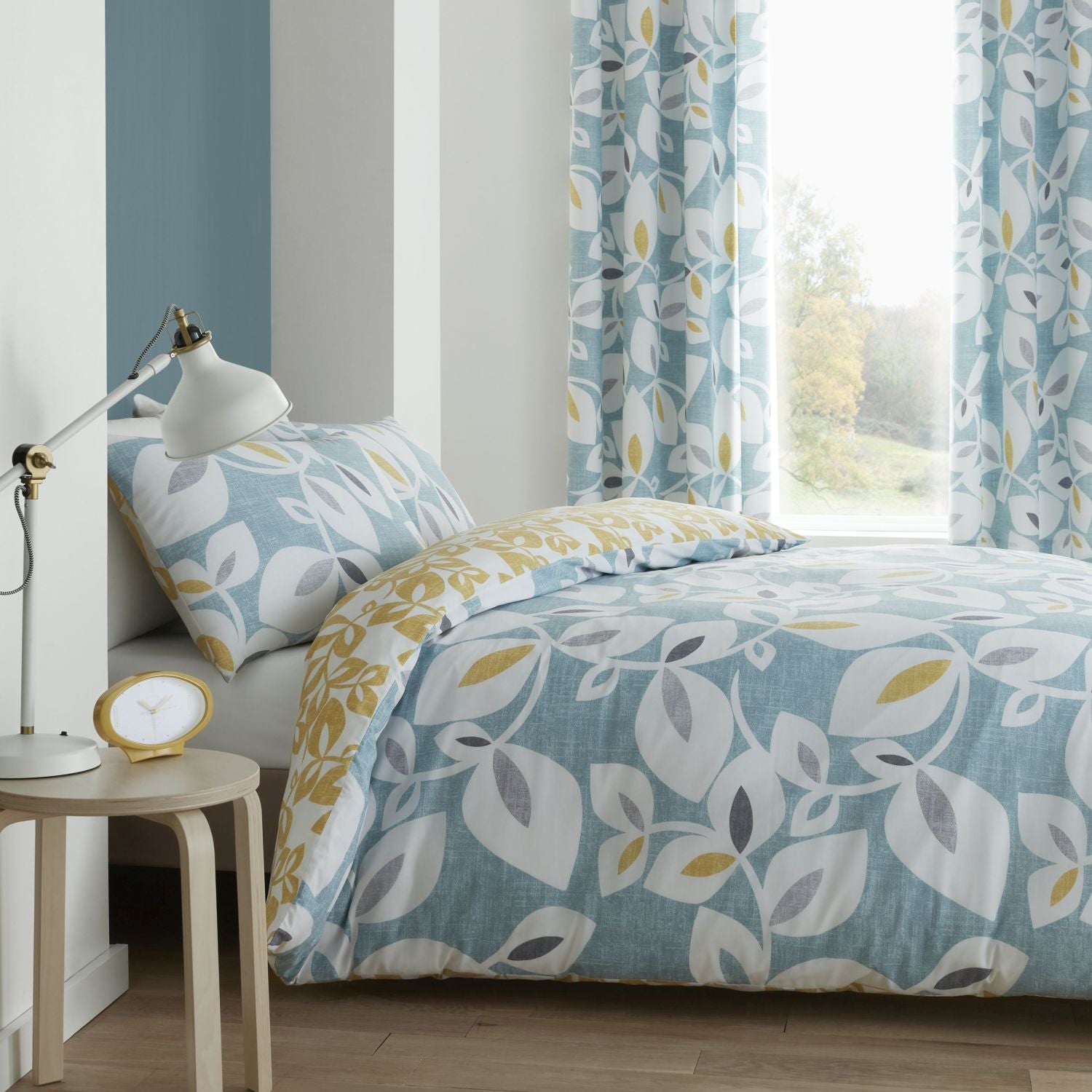 Catherine Lansfield Inga Leaf Teal Reversible Duvet Set