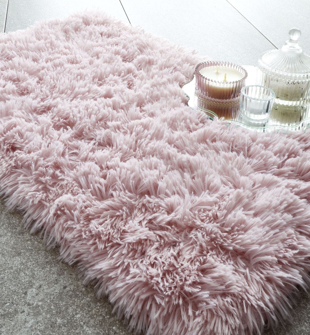 Catherine Lansfield Blush Pink Cuddly Deep Pile Faux Fur Bath Mat