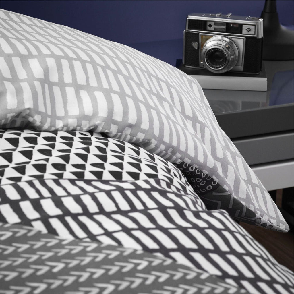 Catherine Lansfield Larsson Grey Geo Reversible Duvet Set