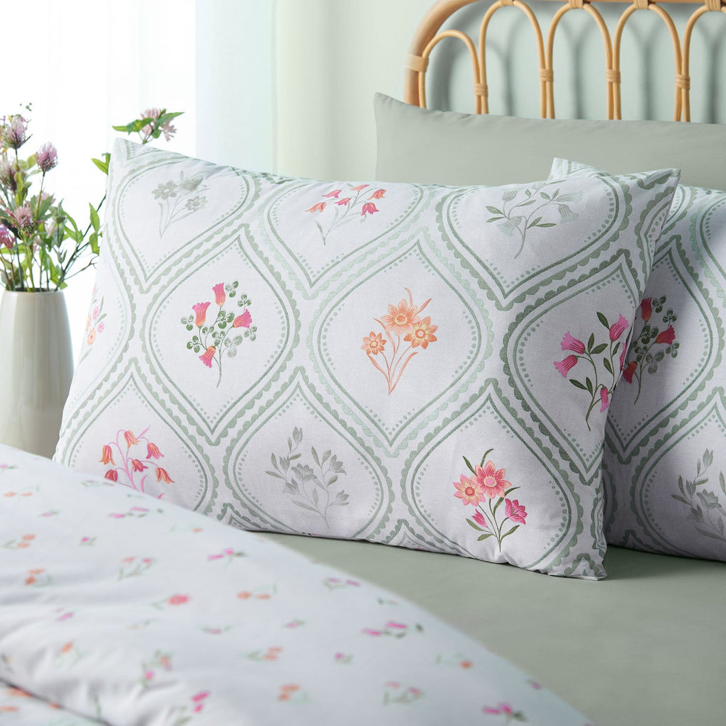 Catherine Lansfield Cameo Floral Soft Green Reversible Duvet Set