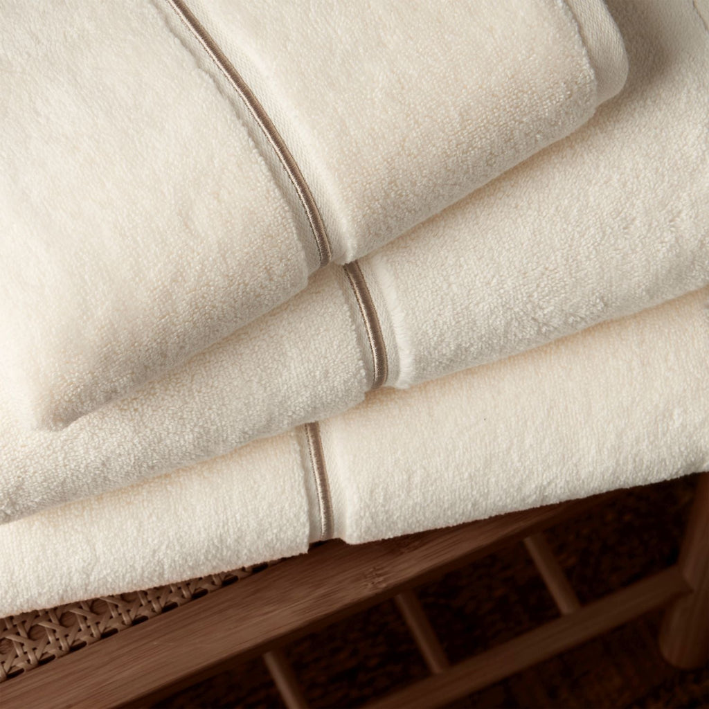 Bianca Zero Twist Satin Stitch Cream Cotton Towels