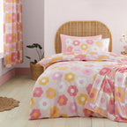 Catherine Lansfield Pink Retro Daisy Reversible Duvet Set