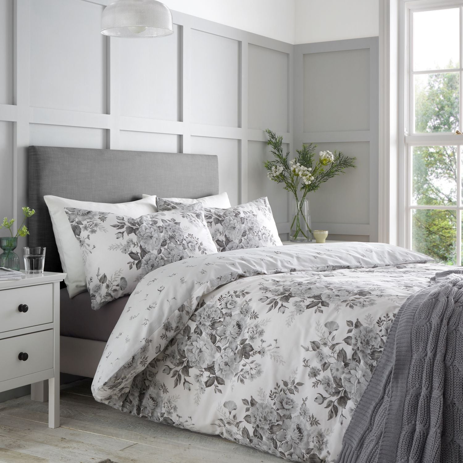 Catherine Lansfield Elinda Grey Floral Reversible Duvet Set