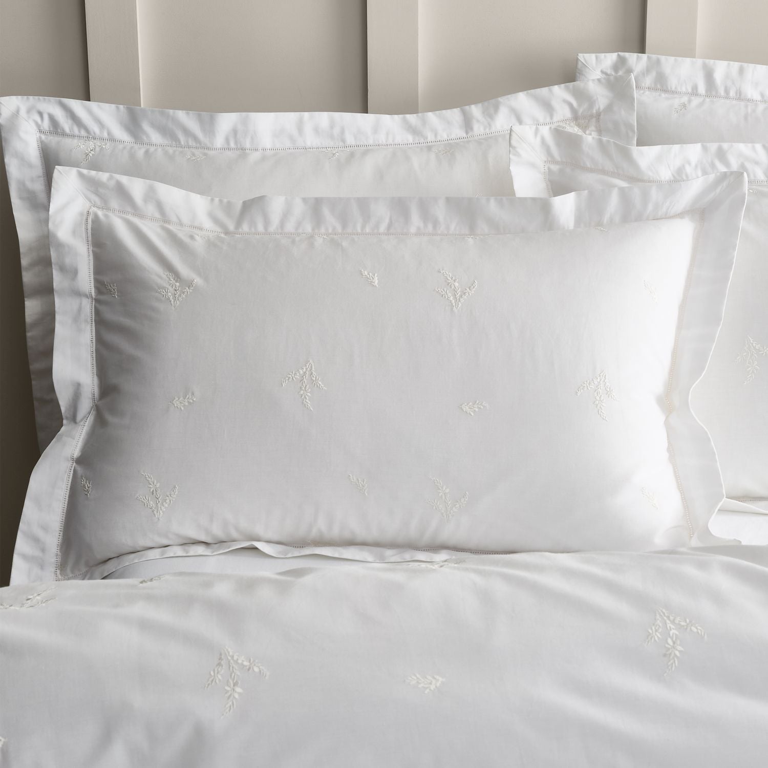 Bianca Lottie White Floral Embroidery 180TC Cotton Duvet Set