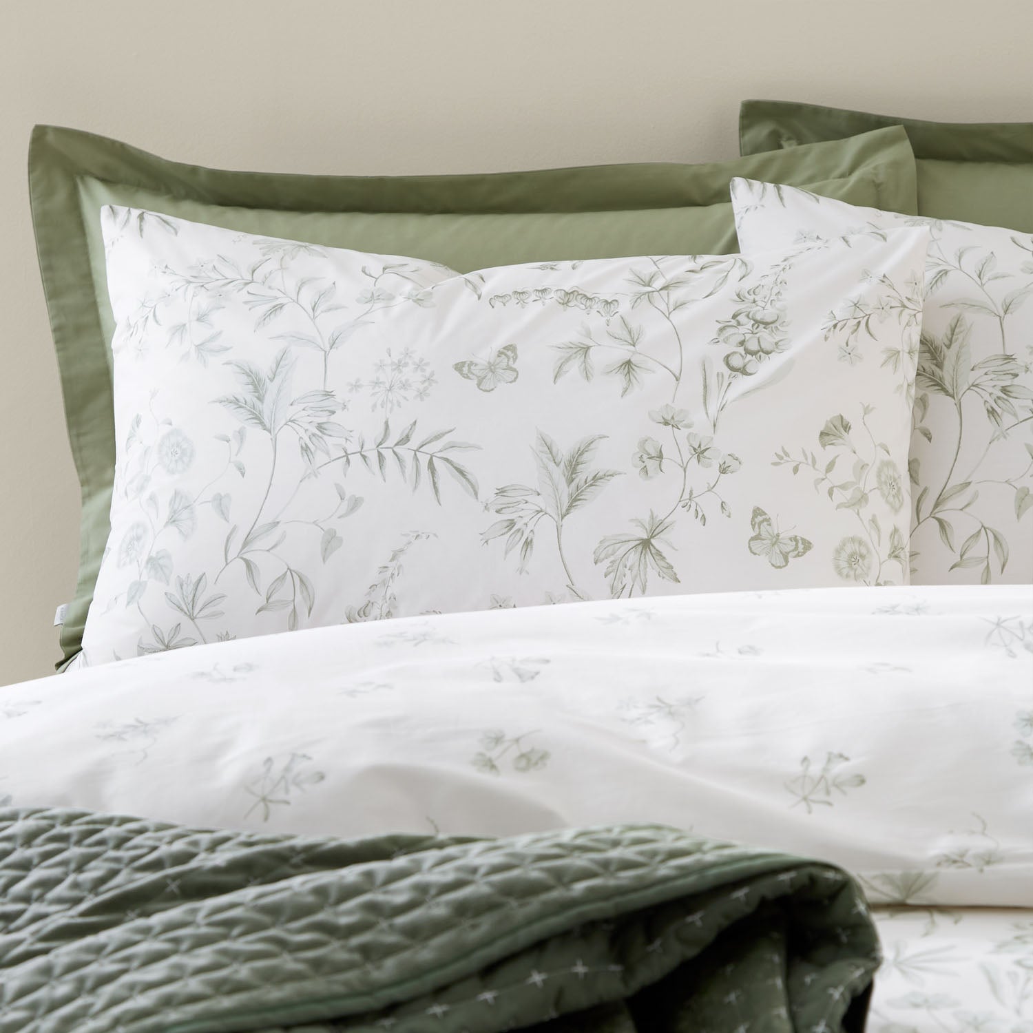 Bianca Thea Floral Green 200TC Cotton Reversible Duvet Set