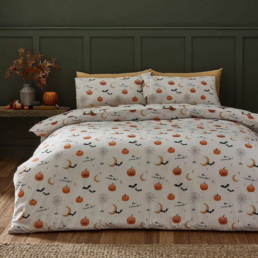 Catherine Lansfield Halloween Highland Cow Reversible Duvet Set