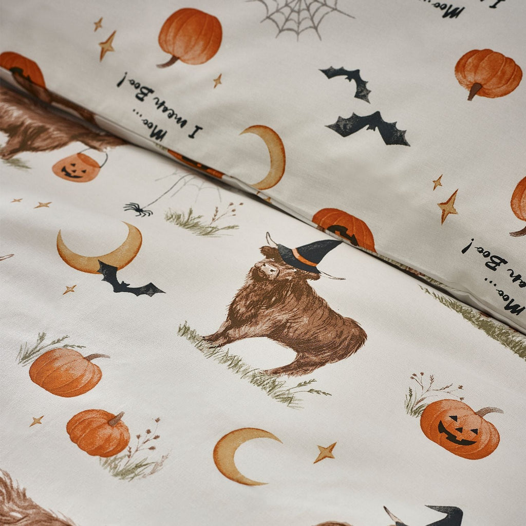 Catherine Lansfield Halloween Highland Cow Reversible Duvet Set