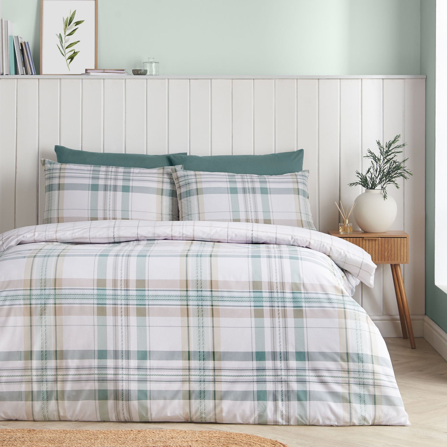 Catherine Lansfield Cartmel Check Soft Green Reversible Duvet Set
