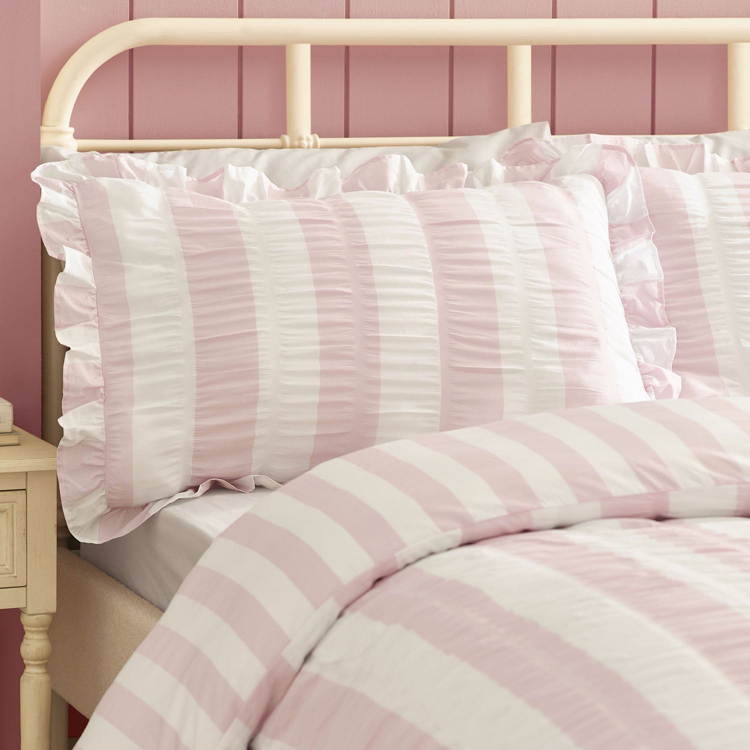 Catherine Lansfield Seersucker Frill Stripe Pink Duvet Set