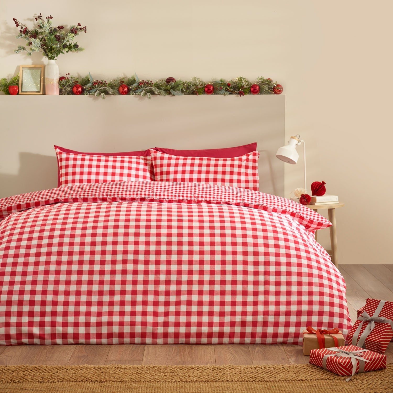 Catherine Lansfield Bamford Red Gingham Check Reversible Duvet Set