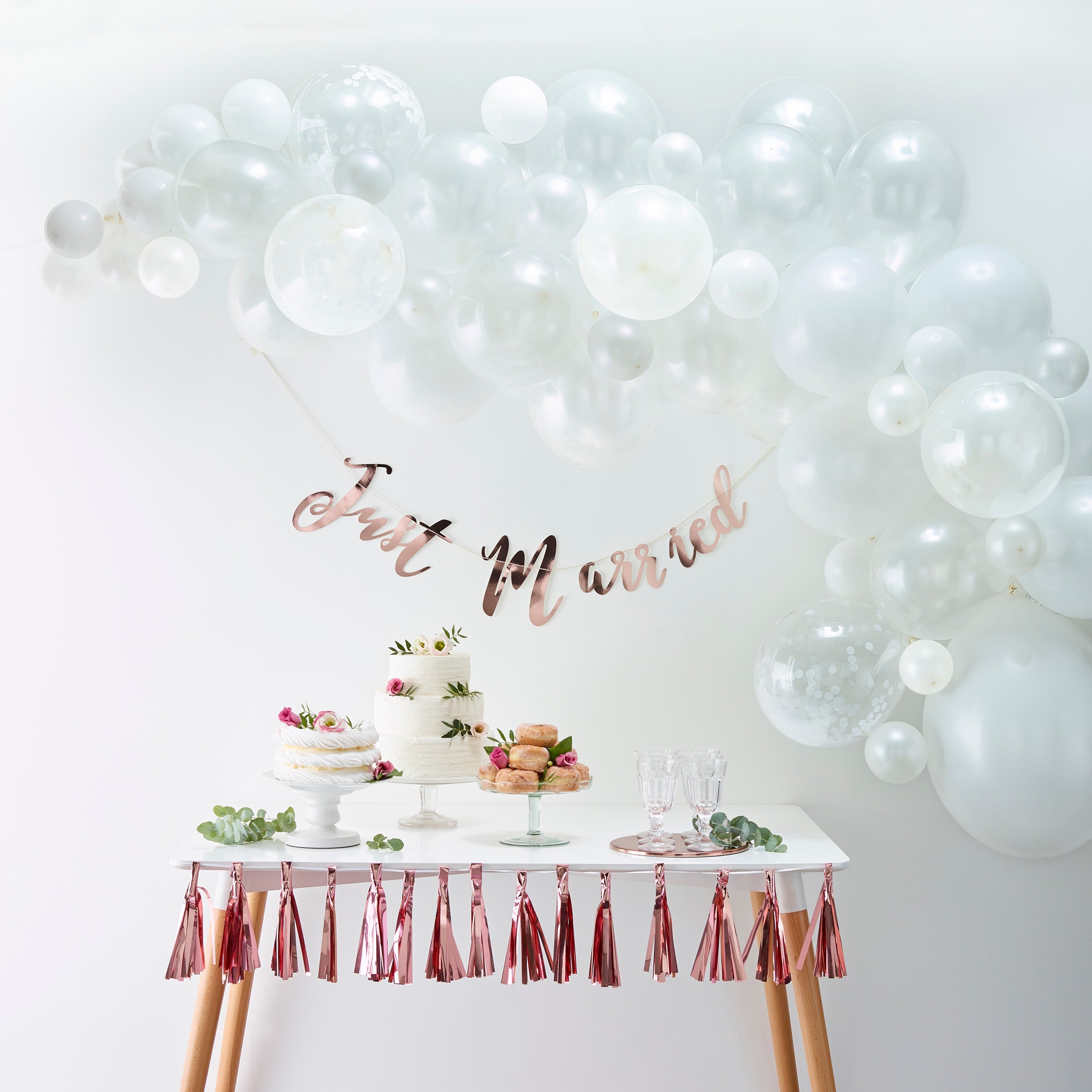 White Balloon Arch Kit- 5 Inner Pack