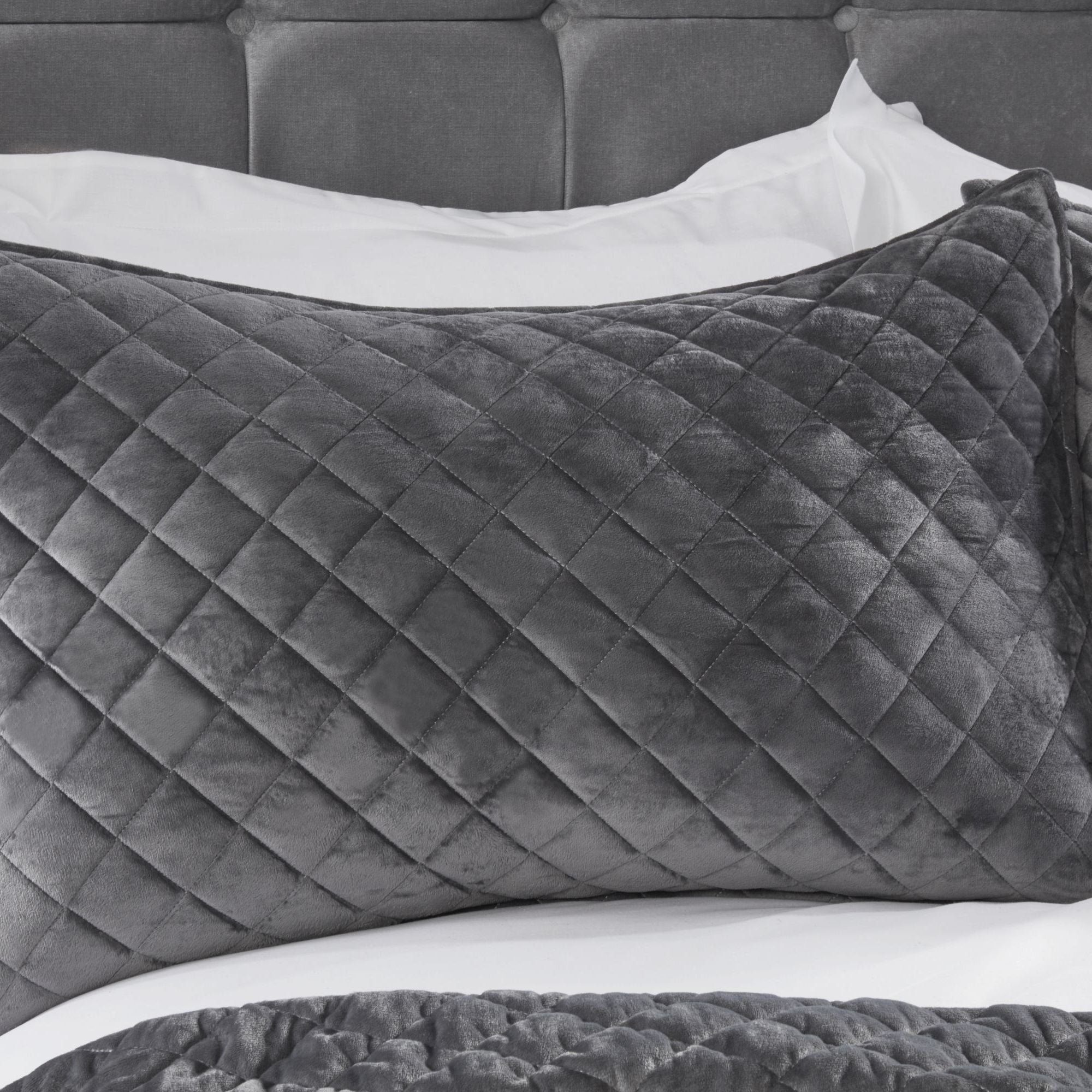 Regent Silver Quilted Soft Touch Velvet Bedspread Set