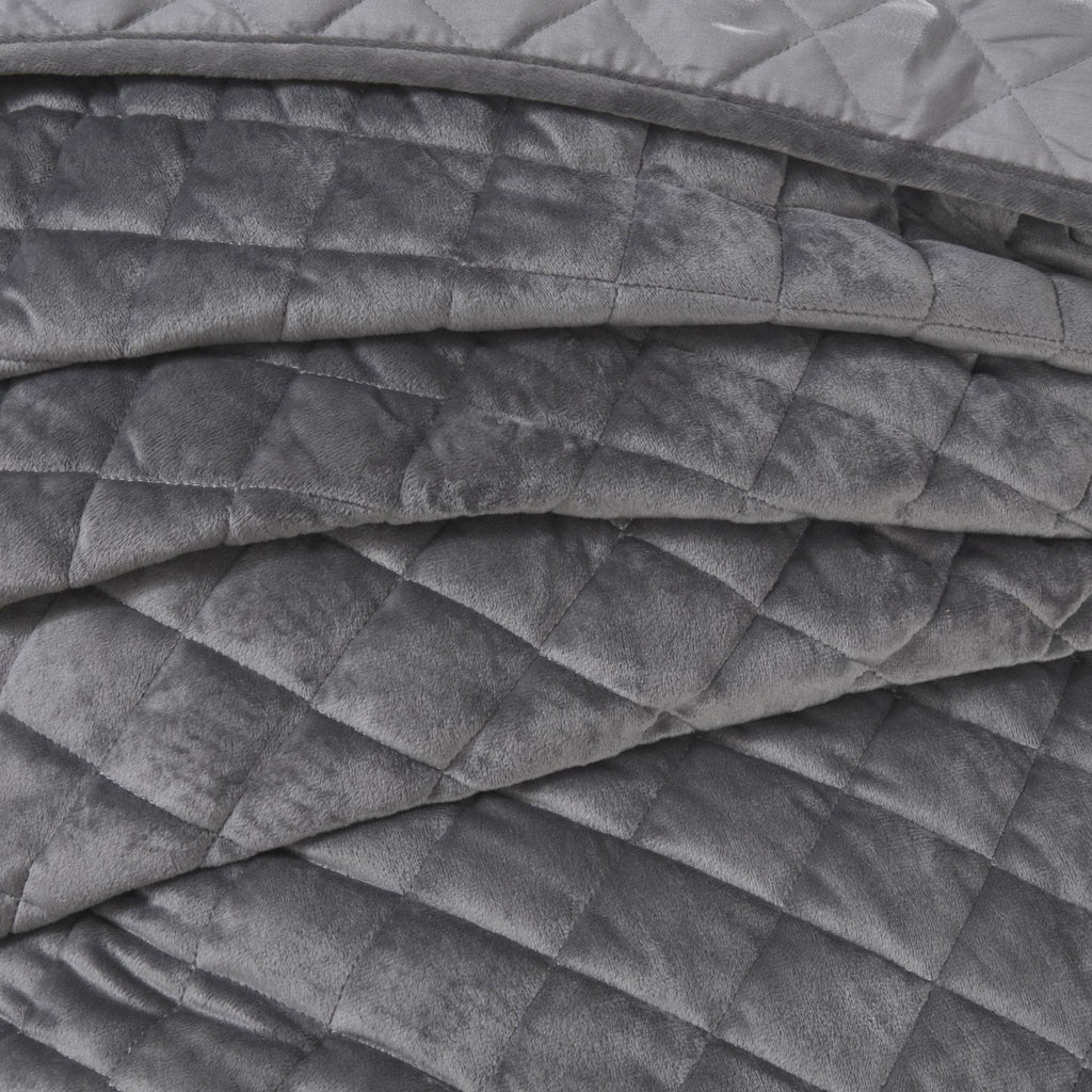 Regent Silver Quilted Soft Touch Velvet Bedspread Set