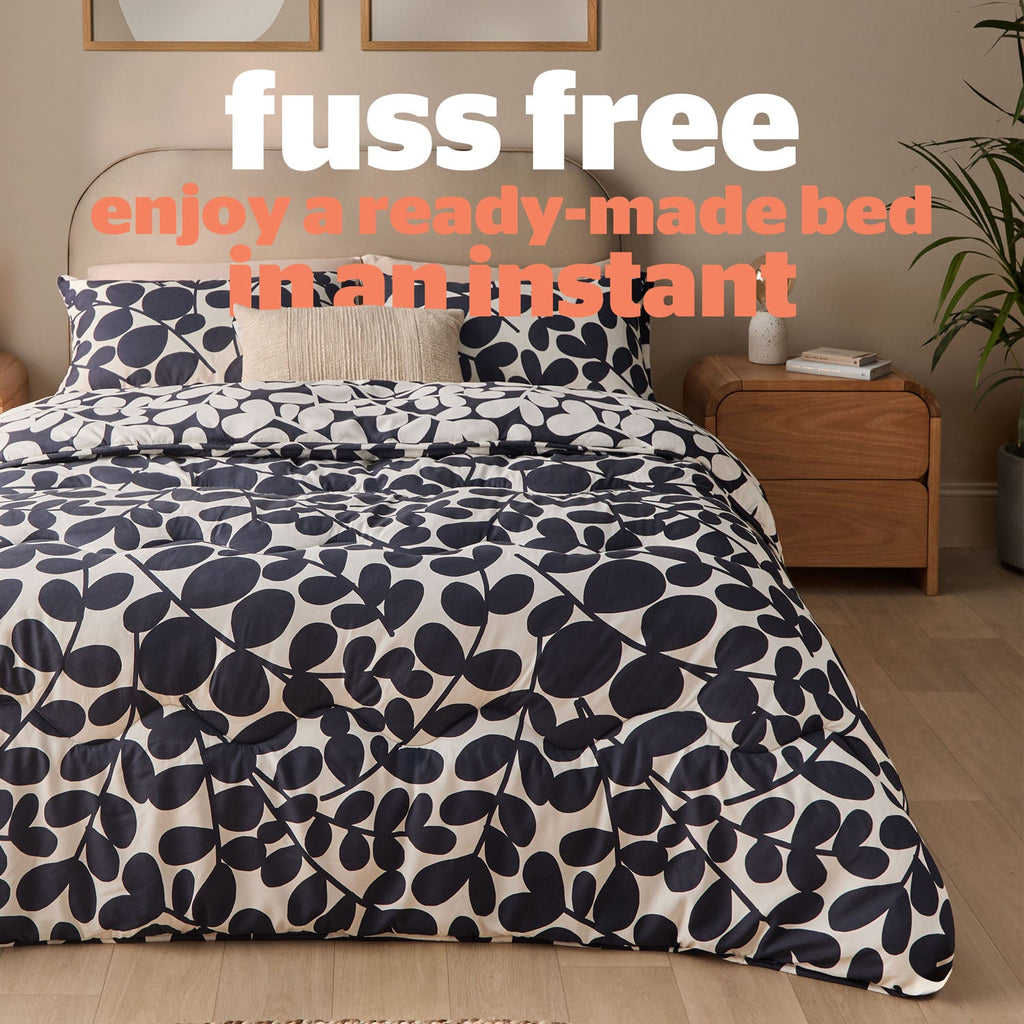 Silentnight Leaf Navy Coverless 10.5 Tog Duvet And Pillowcase