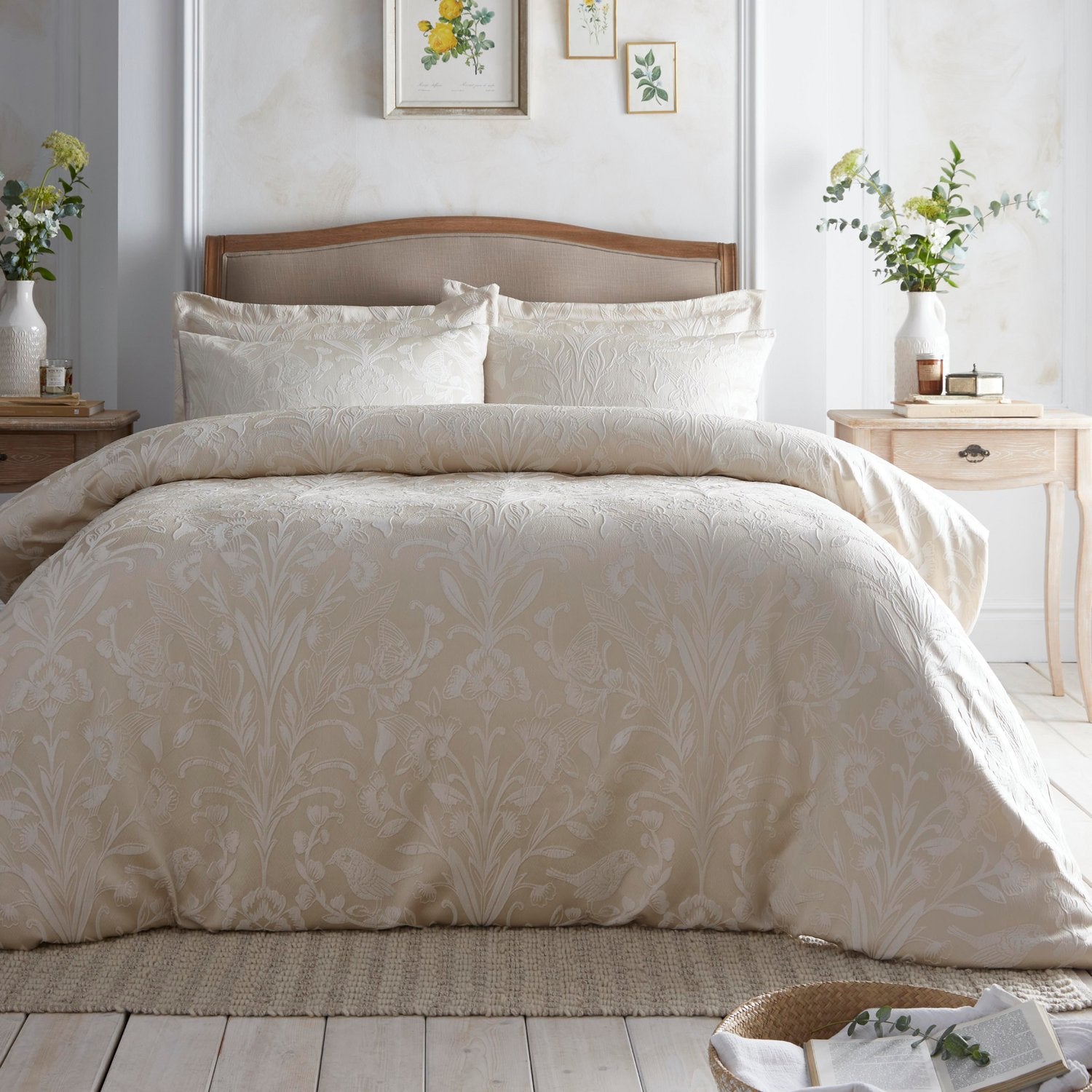 Elysia Champagne Jacquard Duvet Set