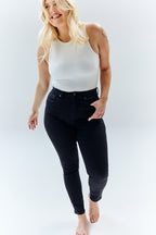 The Miracle Skinny Jean in Black