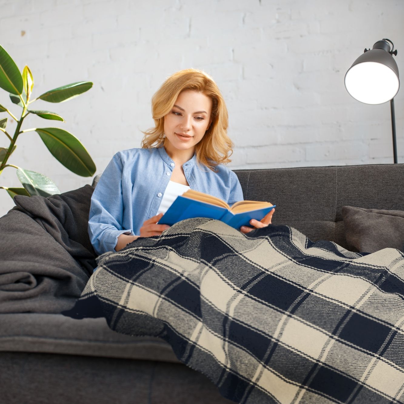 Navy Blue Frisco Recycled Cotton Throw