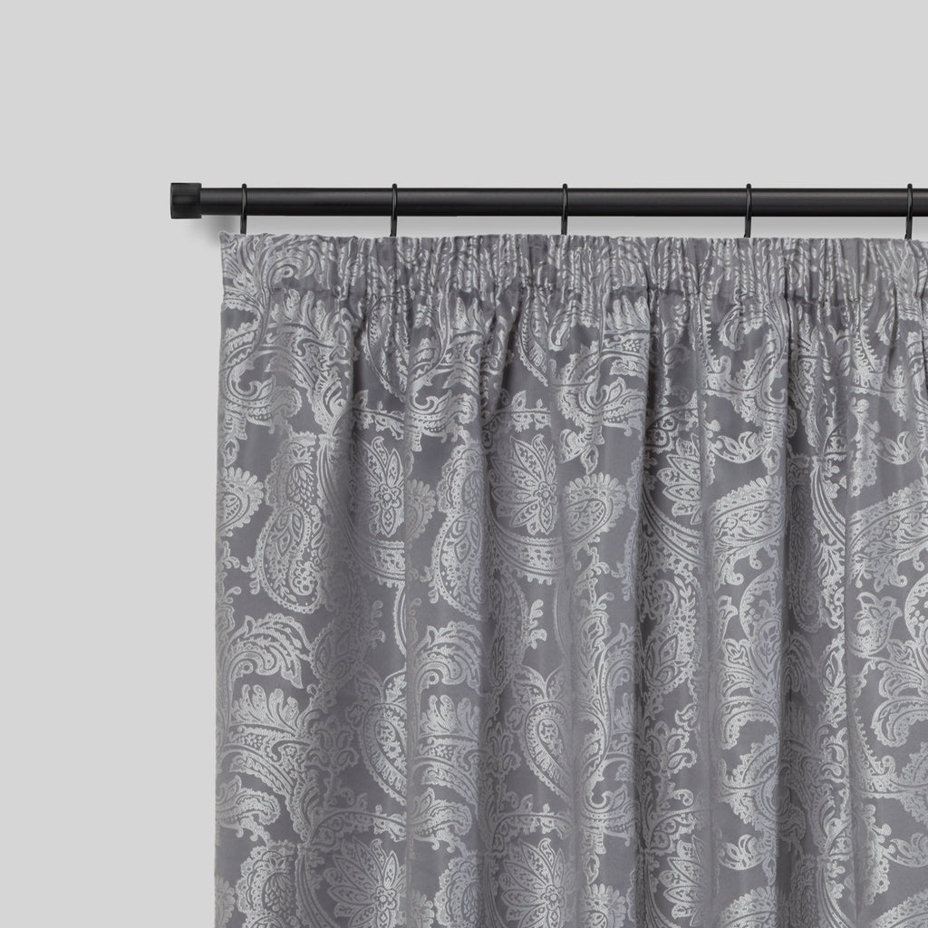 Matt Black Full Stop Extendable Curtain Pole with Rings
