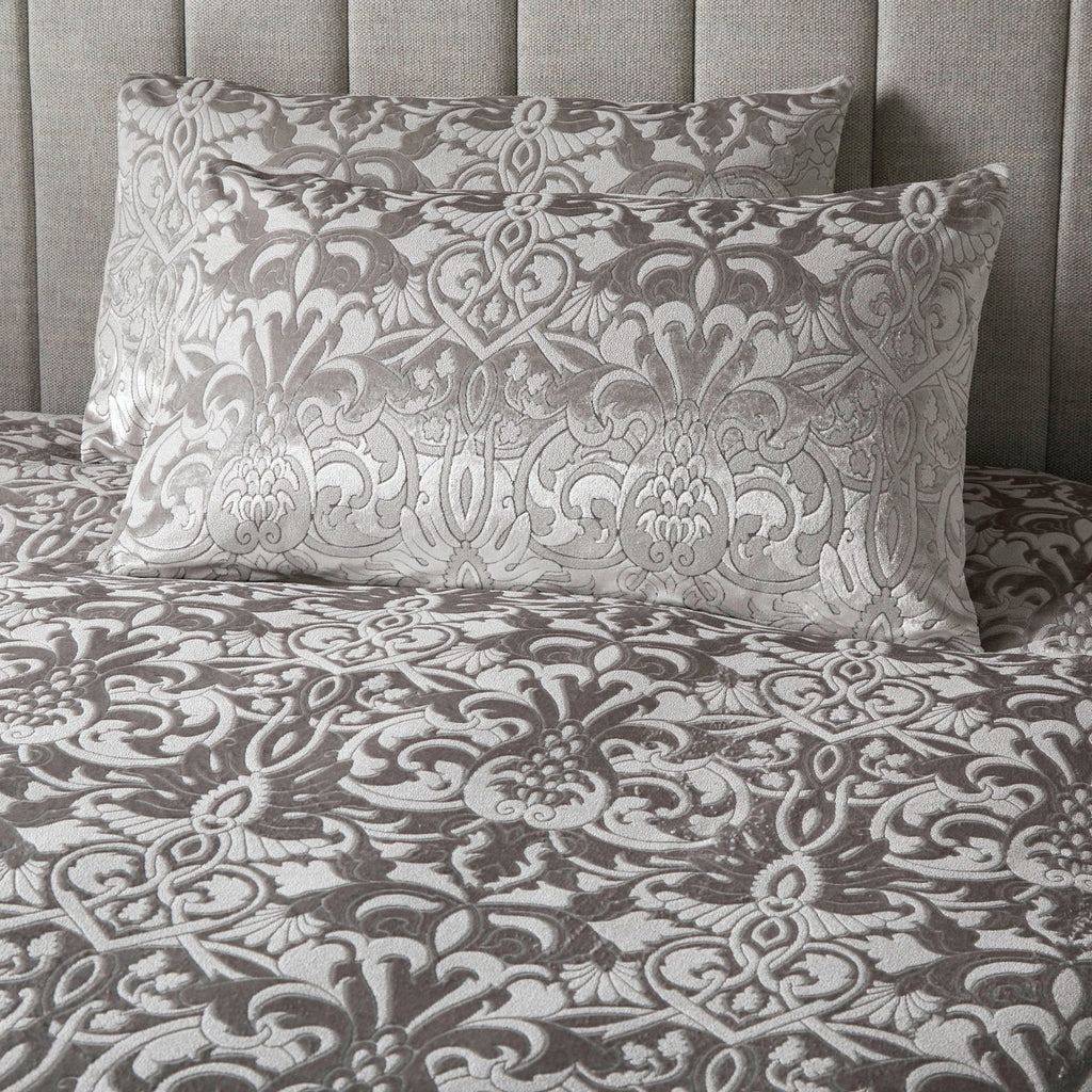 Laurence Llewelyn-Bowen Firenza Silver Velvet Duvet Set