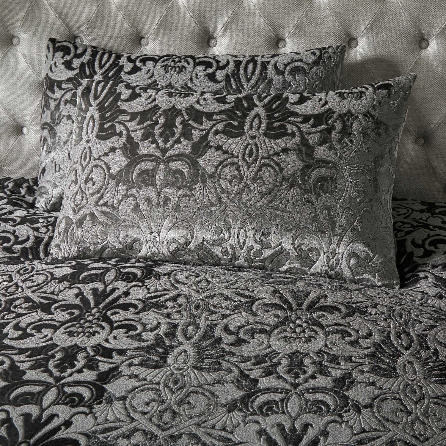 Laurence Llewelyn-Bowen Firenza Slate Velvet Duvet Set
