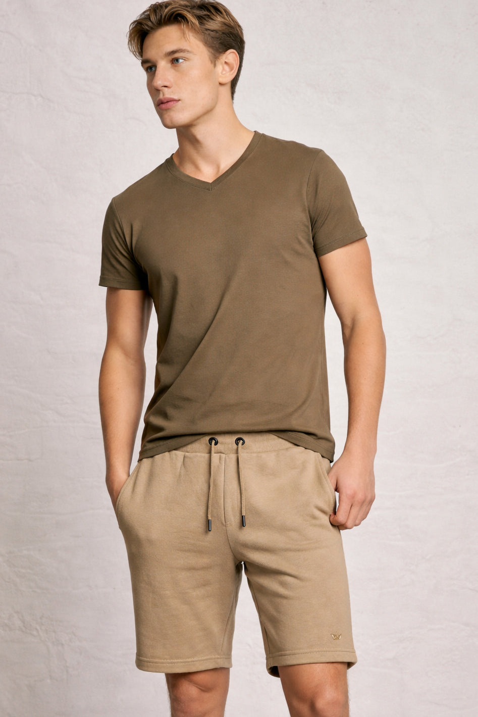 Crown Emb Shorts