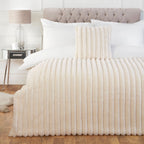 Fairmont Ivory Luxury Faux Fur Throw (130cm x 200cm)