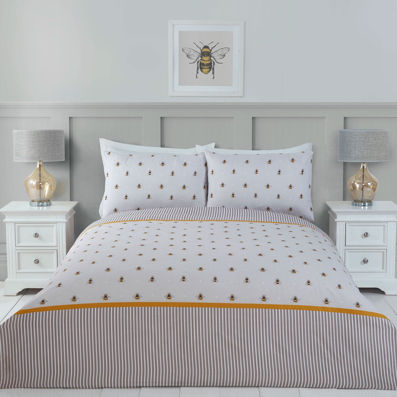Honey Bee Reversible Super Soft Duvet Set