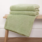 Jasper Soft Green Giant Fleece Throw (160cm x 240cm)