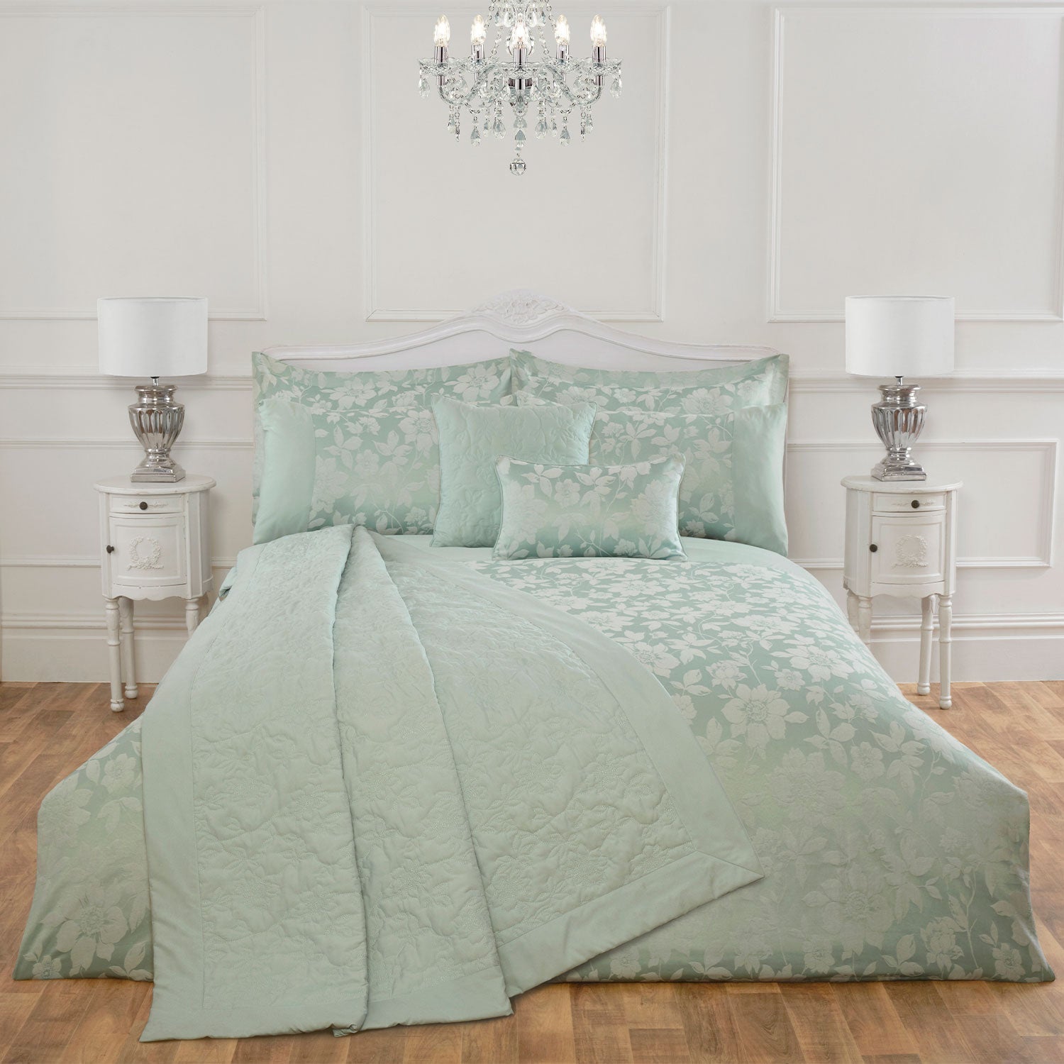 Lottie Soft Green Luxury Quilted Throw