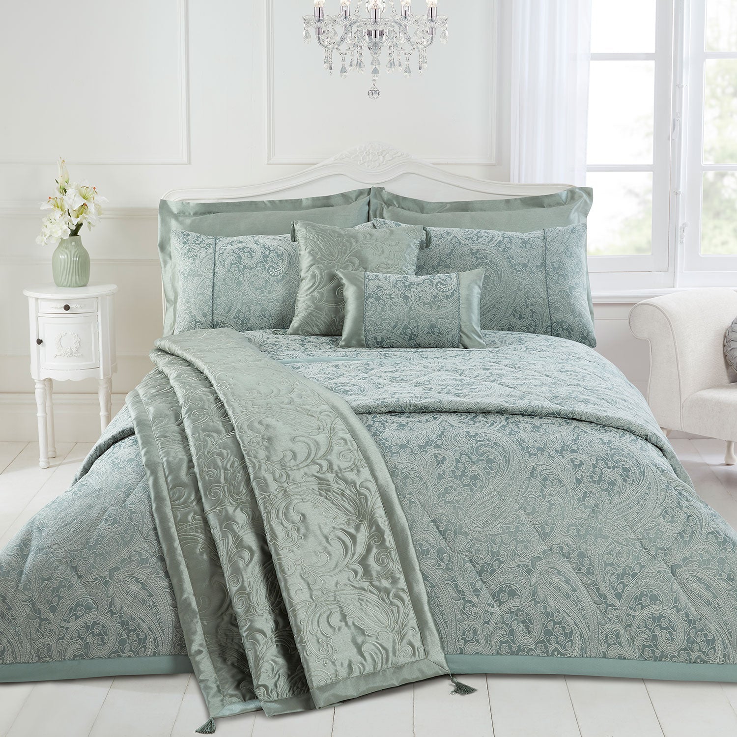 Paisley Soft Green Jacquard Housewife Pillowcases (Pair)