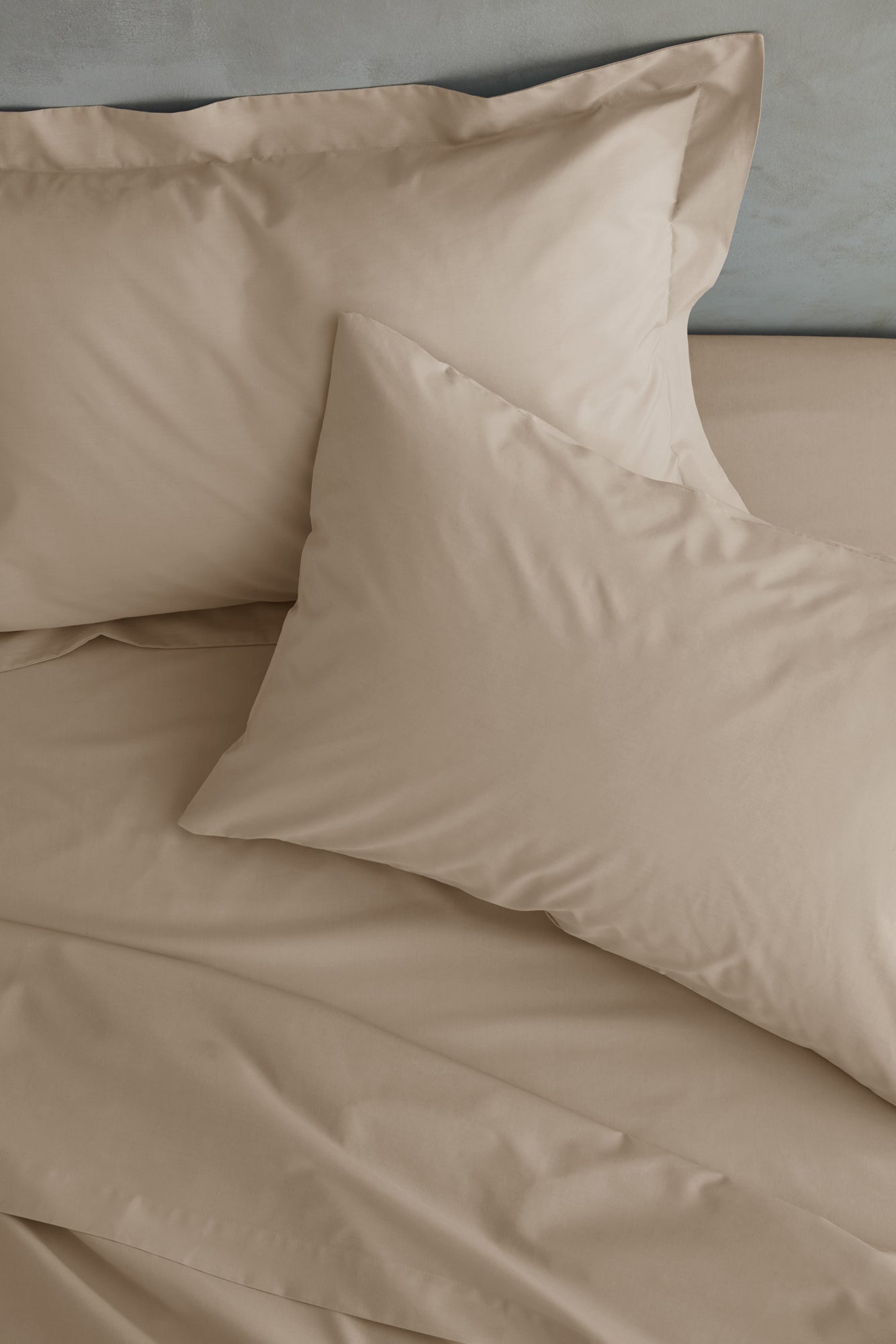 Catherine Lansfield Natural Easy Iron Percale (25cm) Fitted Sheet