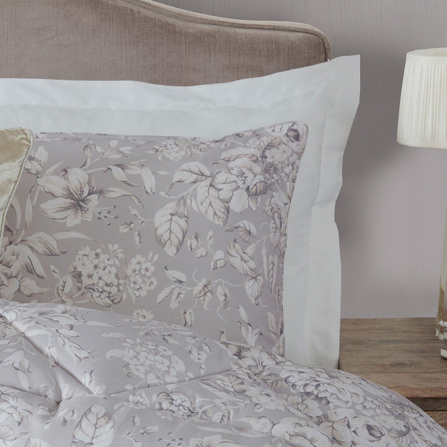 Laura Ashley Heledd Blooms 10.5 Tog Coverless Duvet Set