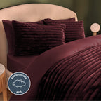 Silentnight Faux Fur Berry Reversible Duvet Set
