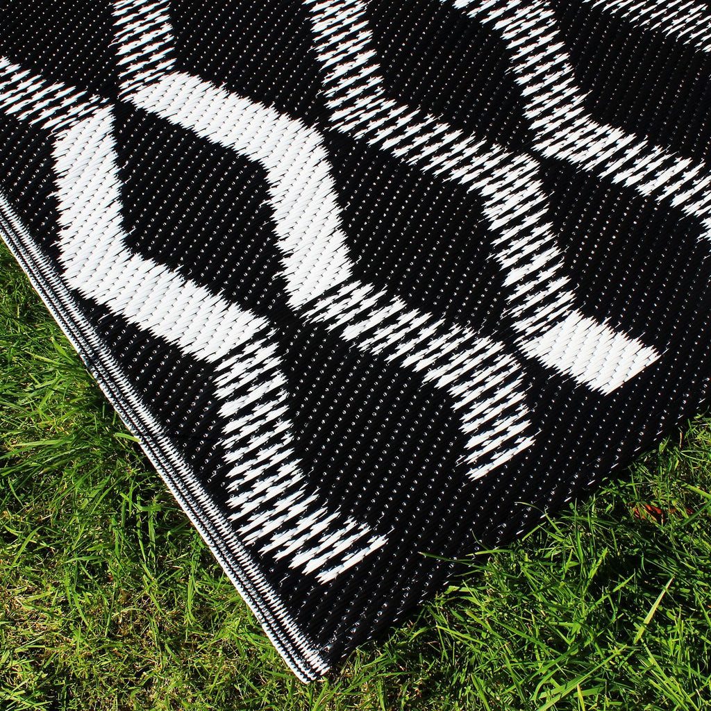 Rico Black Outdoor Rug