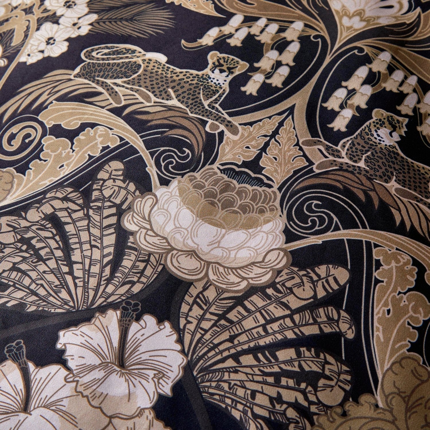Laurence Llewelyn-Bowen Suburban Jungle Black/Gold 100% Cotton Duvet Set