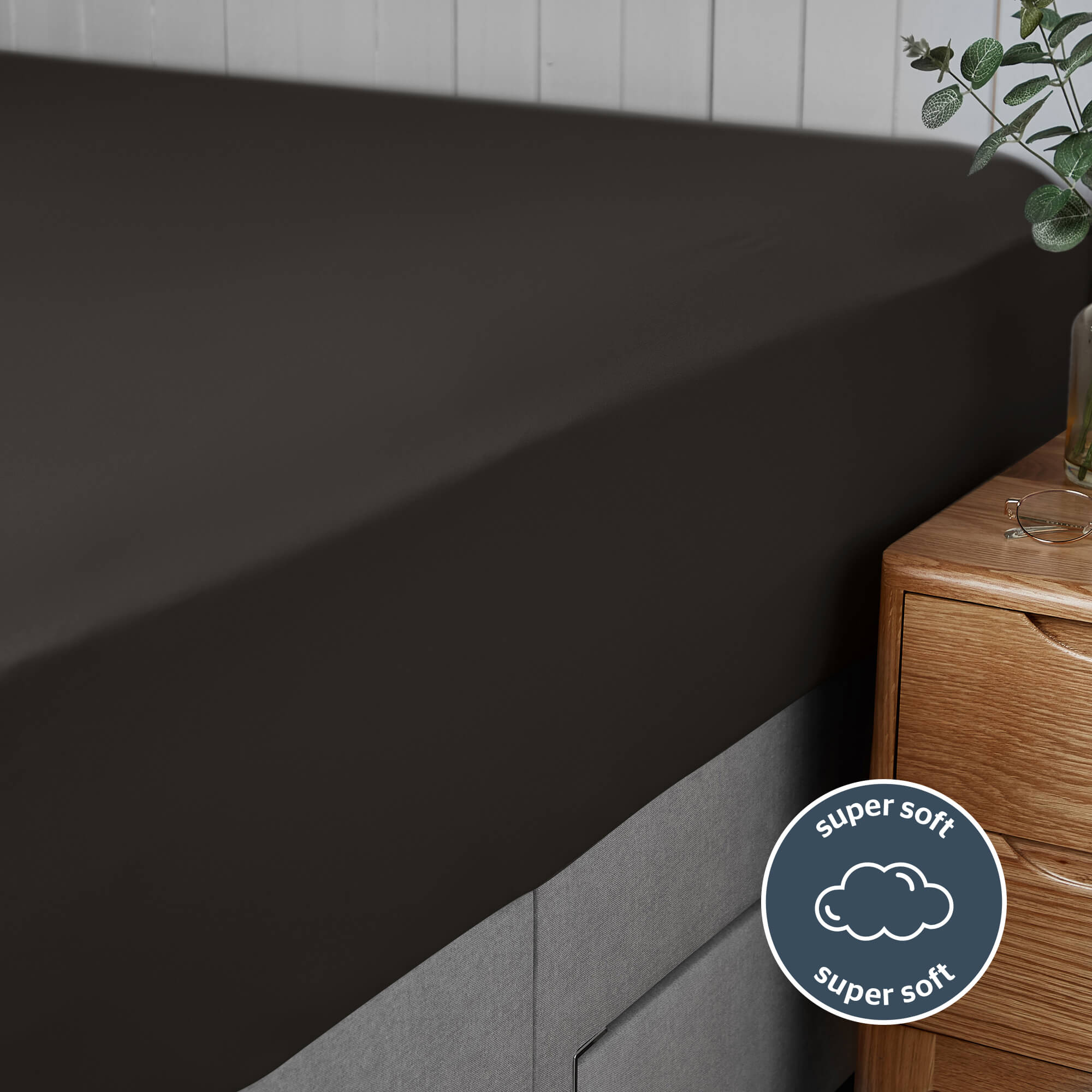 Silentnight Supersoft Black Fitted Sheet