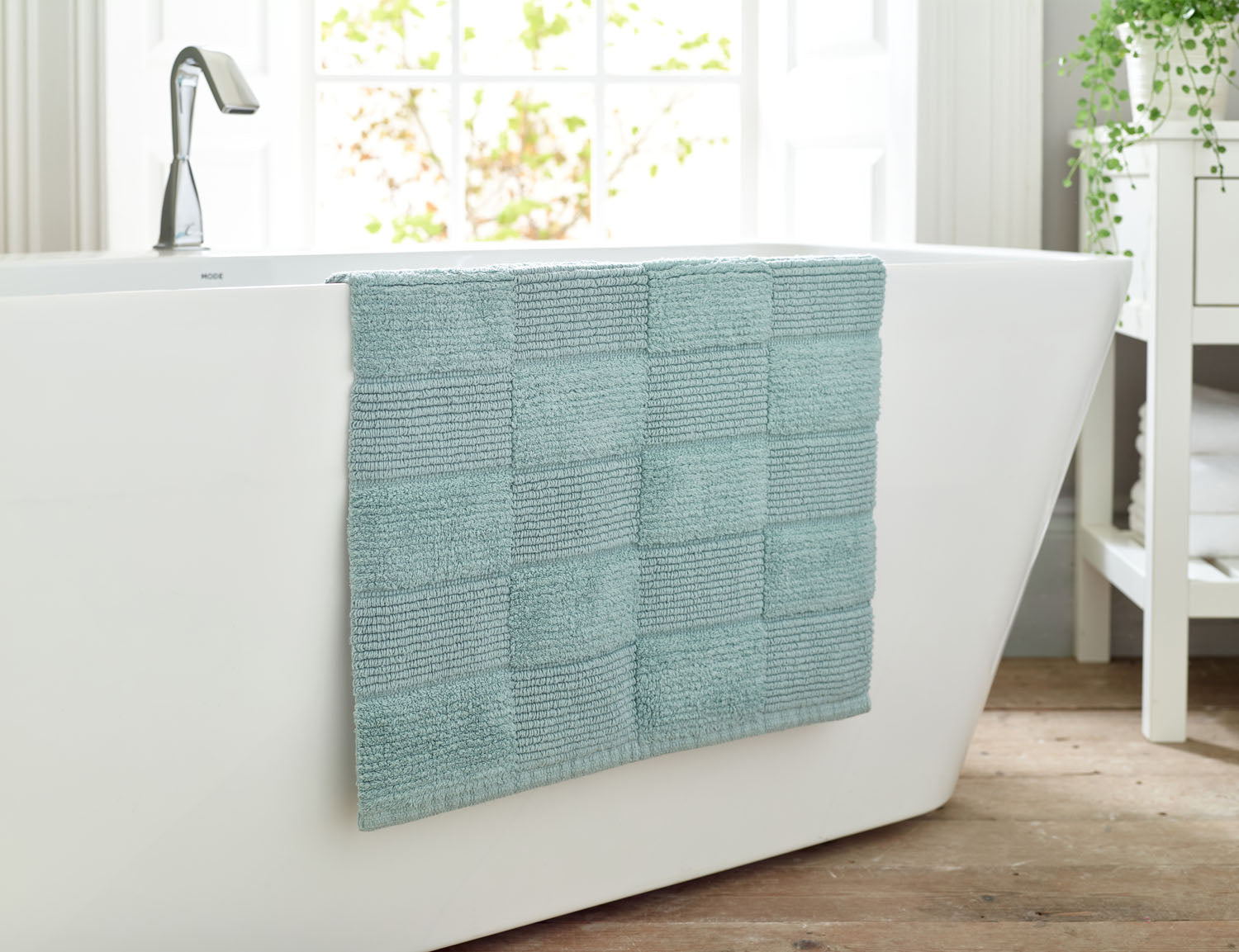 The Lyndon Company Egyptian Spa Duckegg Bath Mat