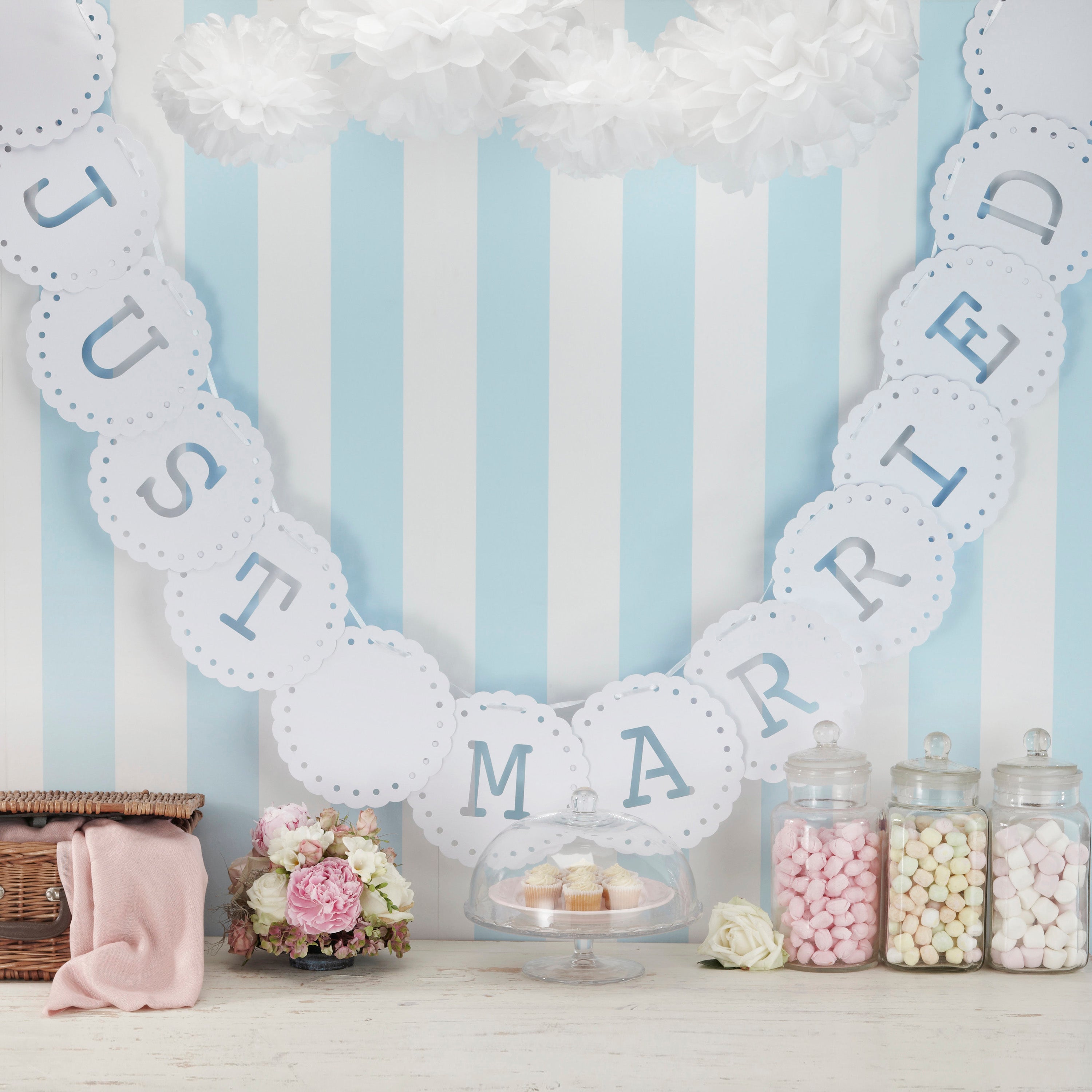 Just Married Bunting - White - Vintage Lace- 5 Inner Pack