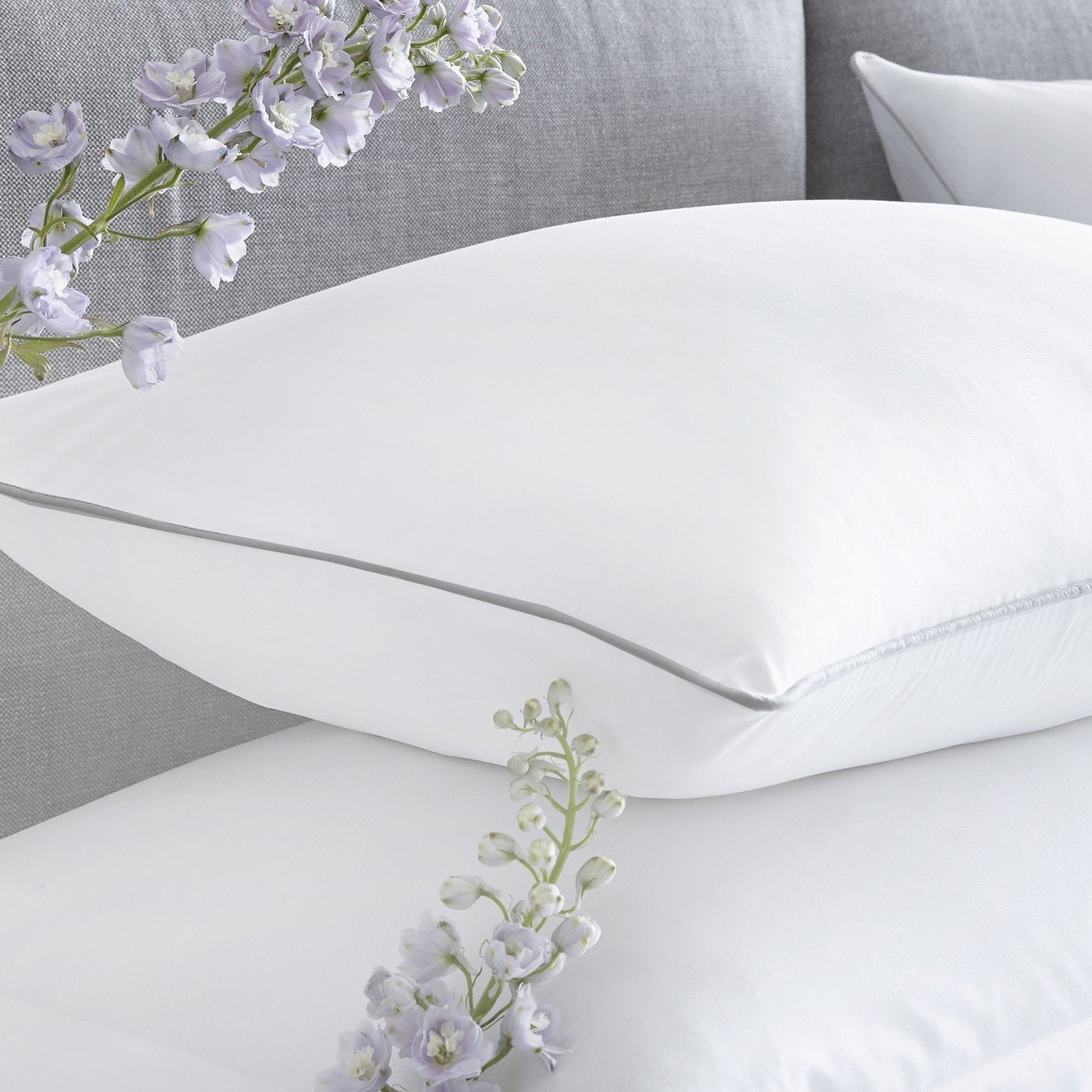 White With Silver Contrast Piping 200 Thread Count 100% Cotton Duvet Set