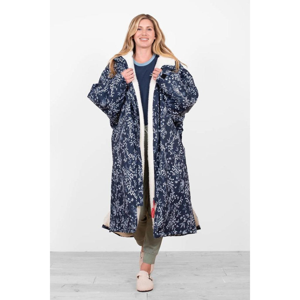 Brakeburn Tiger Chinook Changing Robe - Navy - S/M - Beales department store