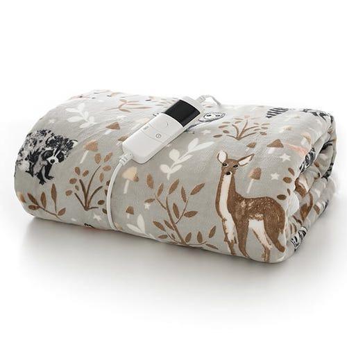 Deyongs 41026006 Winter Wildlife Heated Throw - Beales department store