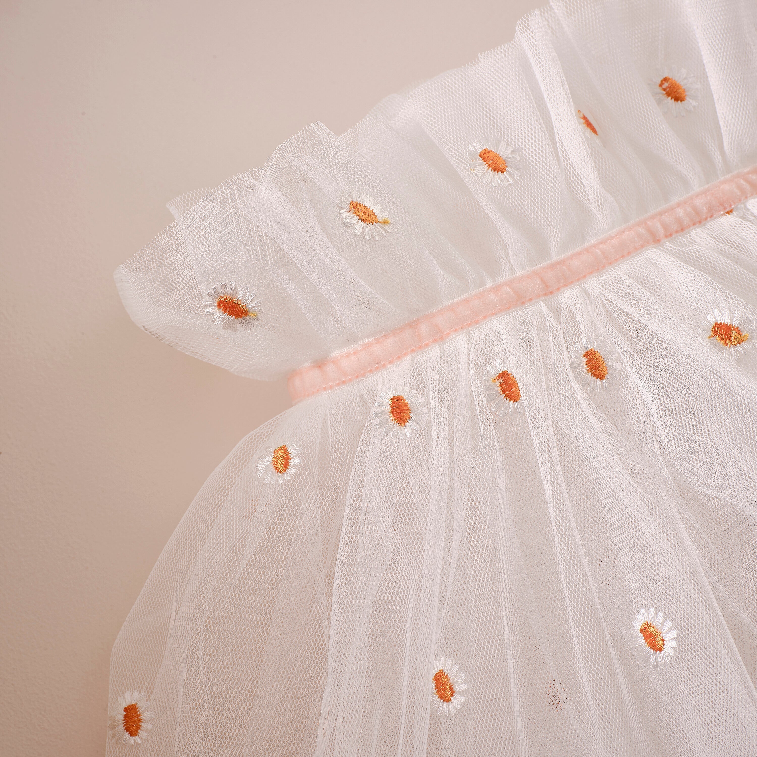 White and Pink Daisy Flower Costume Cape- 4 Inner Pack