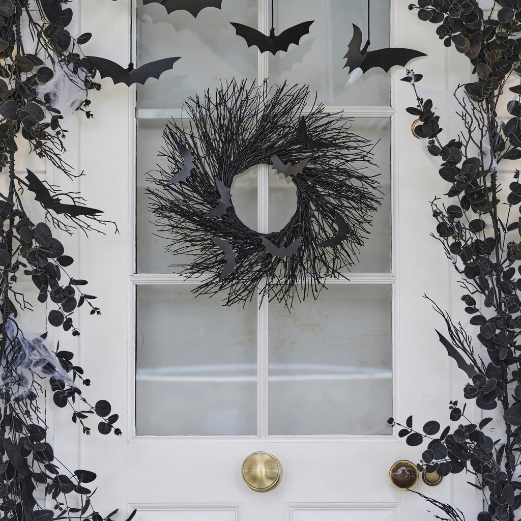 Black Twig Halloween Wreath with Bats- 5 Inner Pack