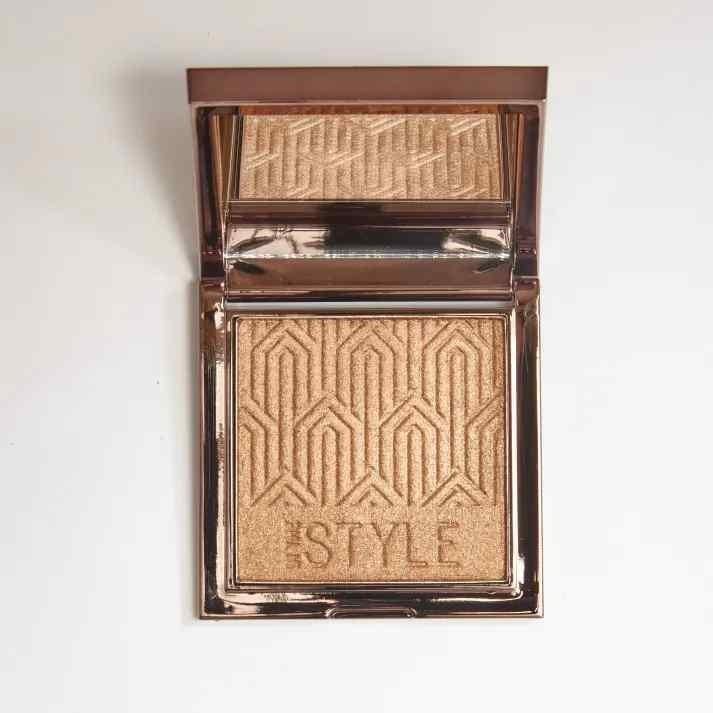 In The Style Shimmer Bronzer Golden Hour - Beales department store