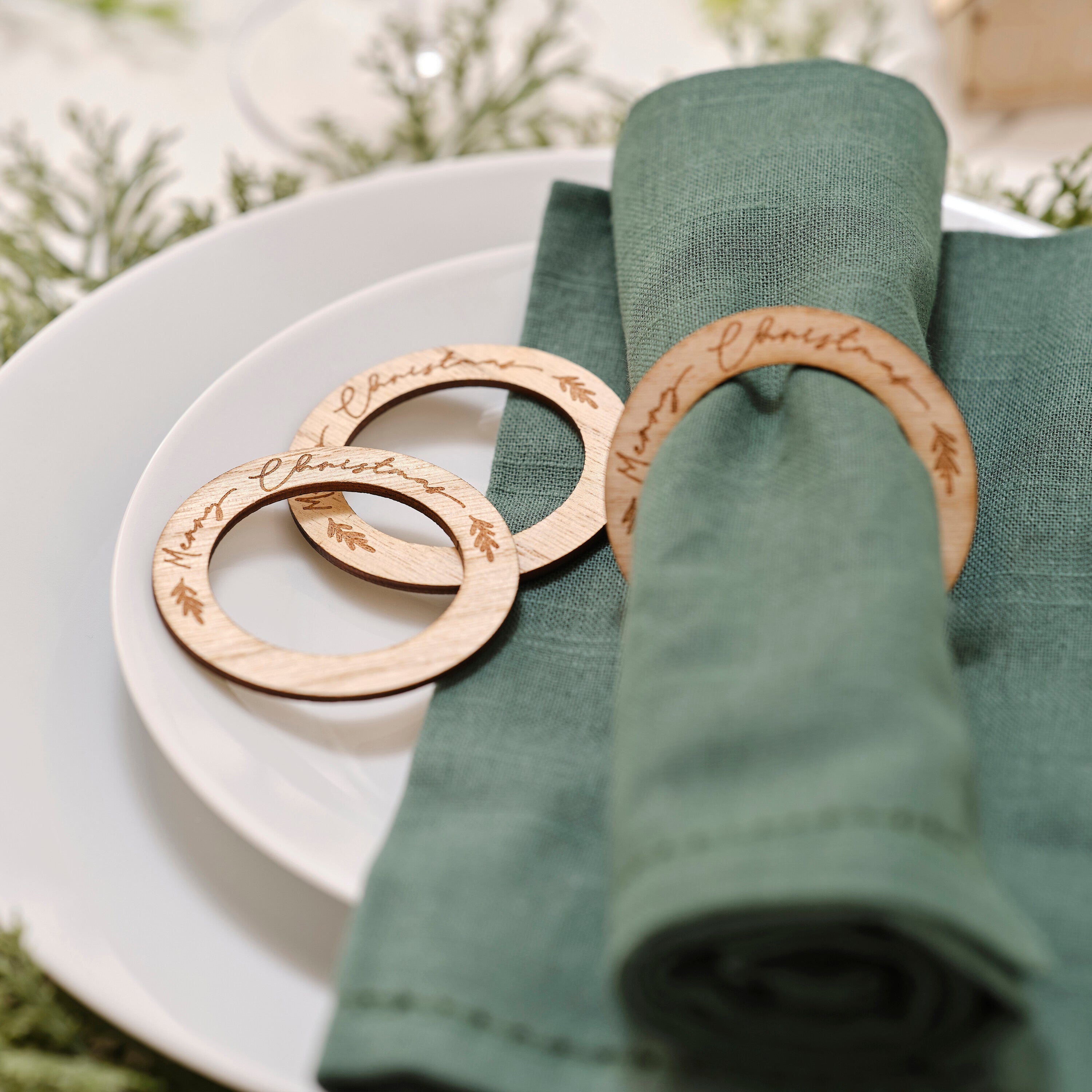Merry Christmas Napkin Rings- 5 Inner Pack