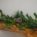 Foliage and Berries Christmas Garland- 5 Inner Pack